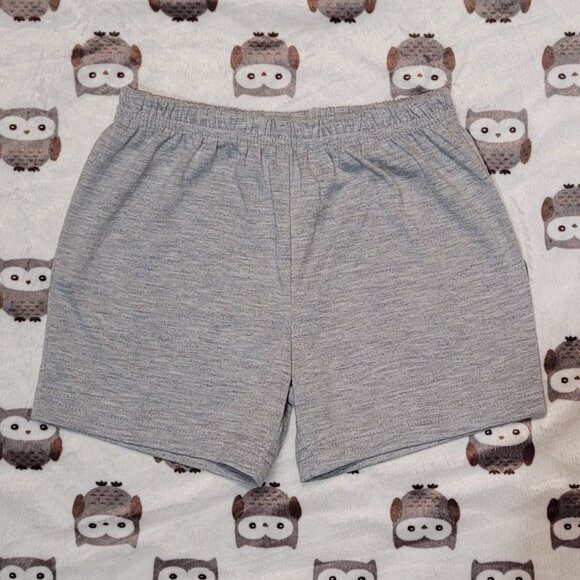 ❄️ 18m | Lightweight Shorts - Picture 1 of 4